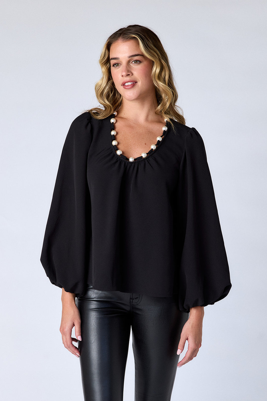HYEON ヘヨン tsubutsubu blouse black×black HYEON ヘヨン tsubutsubu blouse black×black 【公式通販】