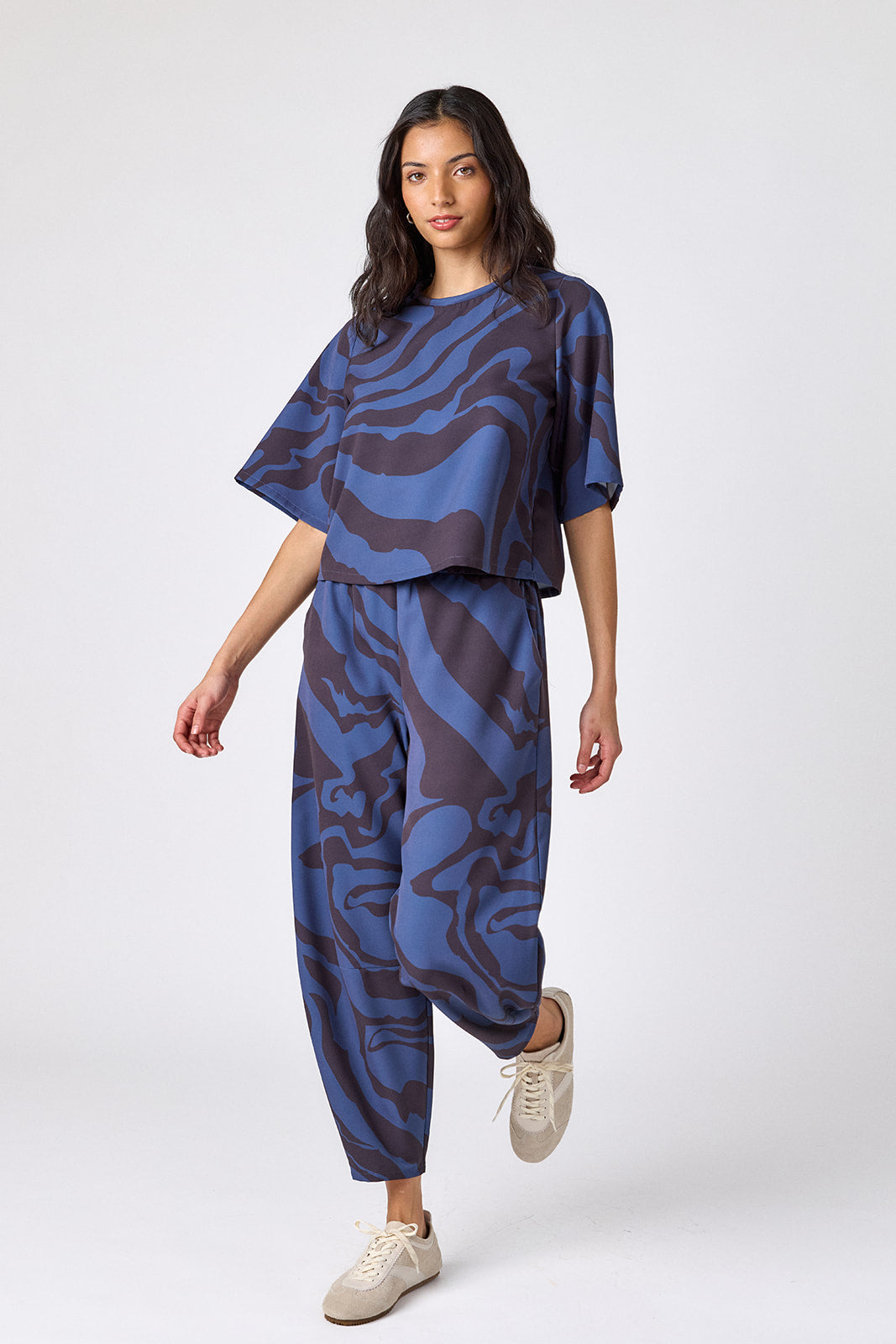 Ink Wave boxy cropped tee on model – CROSBY by Mollie Burch