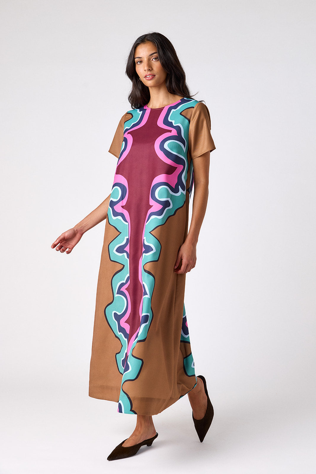 Serpentine tent-style short sleeve dress on model – CROSBY by Mollie Burch