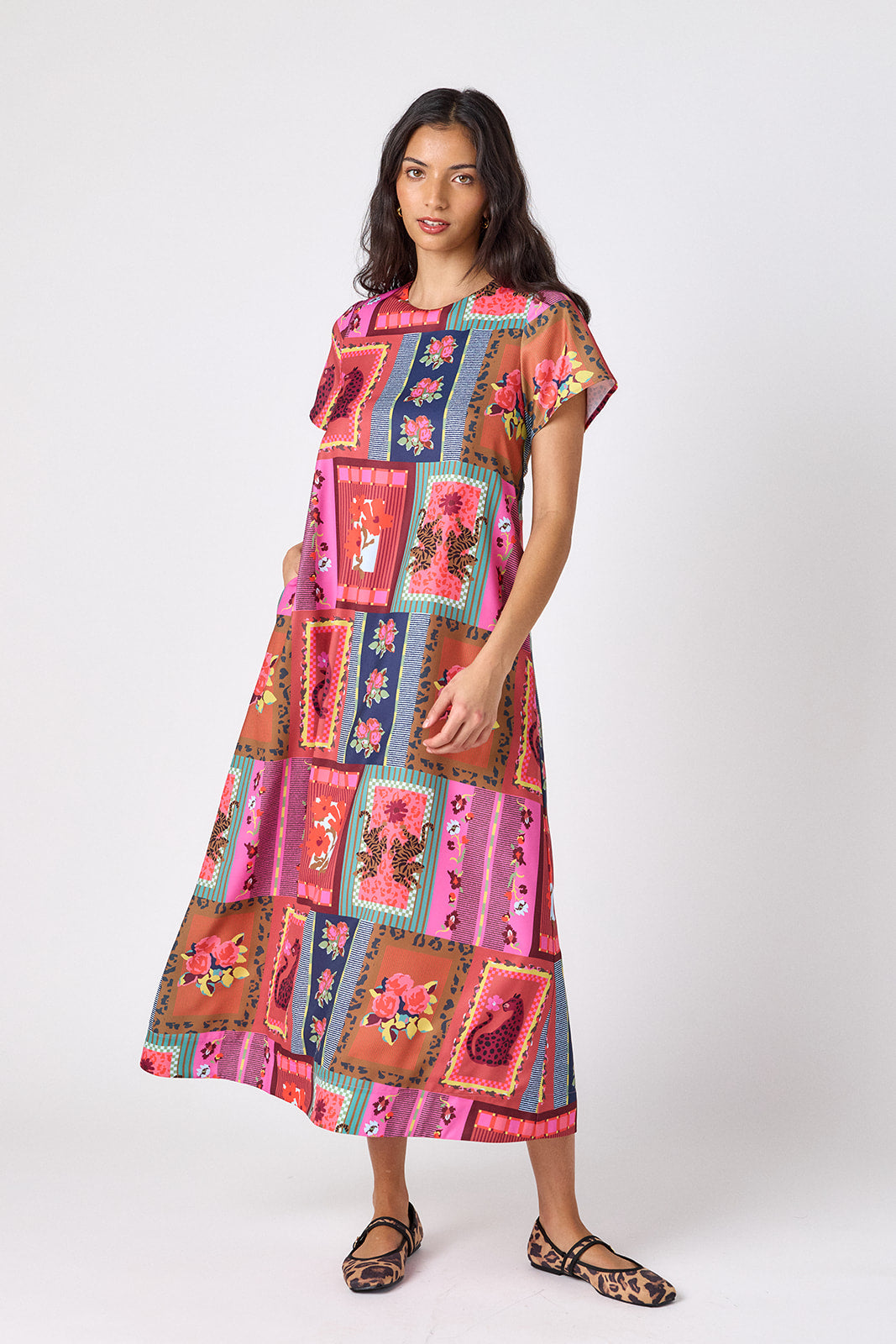 Vintage Vignette tent-style short sleeve dress on model – CROSBY by Mollie Burch
